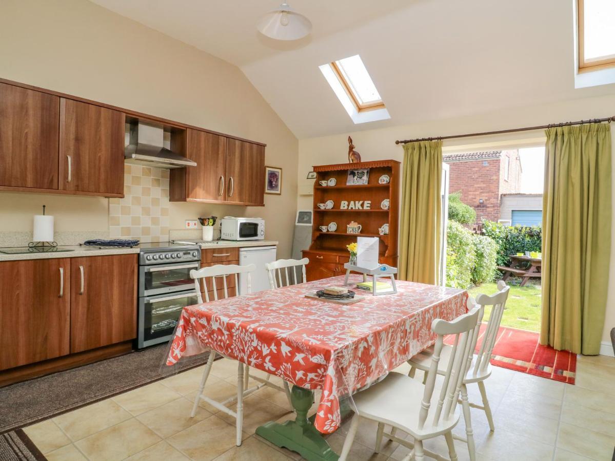 1 Pines Farm Cottages Ulleskelf ภายนอก รูปภาพ