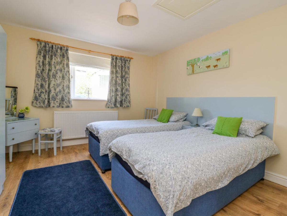 1 Pines Farm Cottages Ulleskelf ภายนอก รูปภาพ