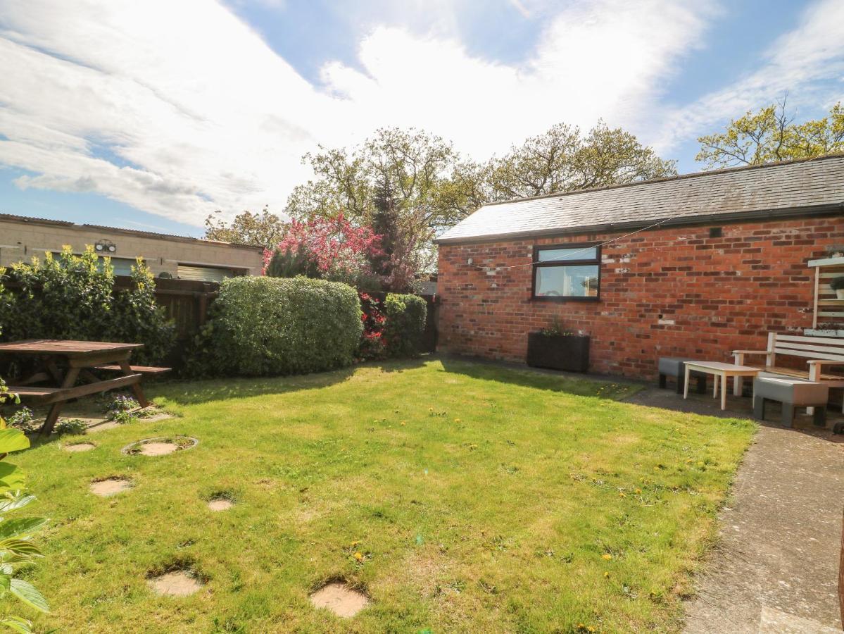 1 Pines Farm Cottages Ulleskelf ภายนอก รูปภาพ
